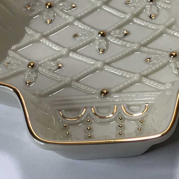 8" Christmas Tree Candy Dish Holiday Collection - Picture 4 of 8